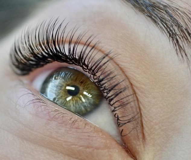 Lash extensions, airbrush tanning, and brow services in Kirkland WA ...